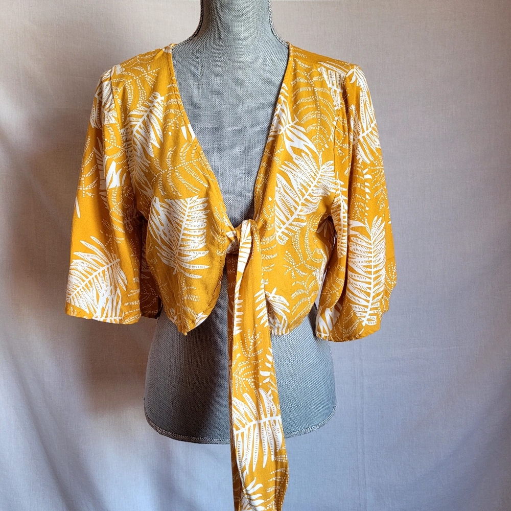 Yellow Floral Tie Front Crop Top Size L